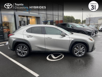 Photo 17 du bon plan LEXUS UX 250h 2WD F SPORT Design occasion à 31990 €