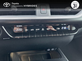 Photo 21 du bon plan LEXUS UX 250h 2WD F SPORT Design occasion à 31990 €