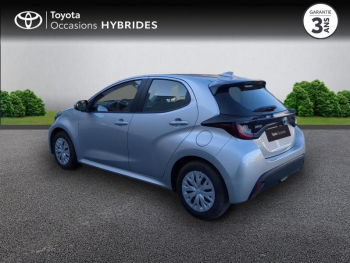 Photo 2 du bon plan TOYOTA Yaris 116h Dynamic Business 5p + Programme Beyond Zero Academy MY22 occasion à 21990 €