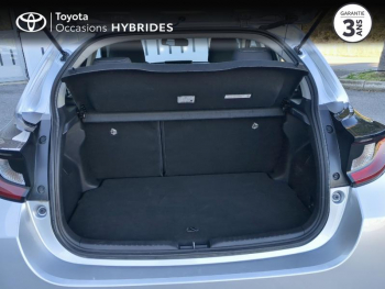 Photo 10 du bon plan TOYOTA Yaris 116h Dynamic Business 5p + Programme Beyond Zero Academy MY22 occasion à 21990 €