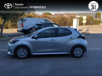 Photo 19 du bon plan TOYOTA Yaris 116h Dynamic Business 5p + Programme Beyond Zero Academy MY22 occasion à 21990 €