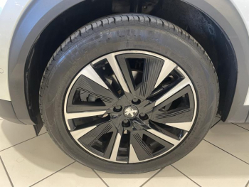 Photo 32 du bon plan PEUGEOT 2008 1.2 PureTech 155ch S&S GT EAT8 occasion à 17390 €