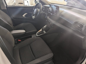 Photo 8 du bon plan TOYOTA Yaris 116h Design 5p MY22 occasion à 20590 €