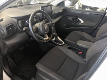 Photo 9 du bon plan TOYOTA Yaris 116h Design 5p MY22 occasion à 20590 €