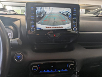 Photo 16 du bon plan TOYOTA Yaris 116h Design 5p MY22 occasion à 20590 €
