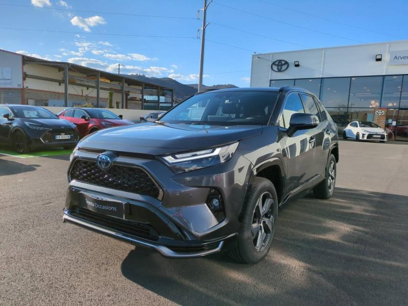 Bon plan TOYOTA RAV4 2.5 Hybride Rechargeable 306ch Design Business AWD-i MY25 occasion à 49690 €