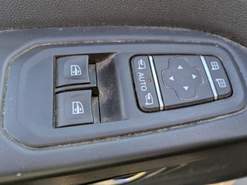 Photo 3 du bon plan RENAULT Trafic Fg VUL L1H1 2T8 2.0 Blue dCi 150ch Grand Confort EDC occasion à 23890 €