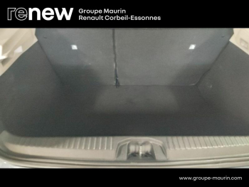 Photo 9 du bon plan RENAULT Clio 1.6 E-Tech 140ch Business -21 occasion à 16880 €