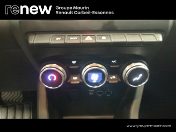 Photo 20 du bon plan RENAULT Clio 1.6 E-Tech 140ch Business -21 occasion à 16880 €