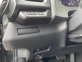 Photo 11 du bon plan LEXUS UX 250h 2WD Premium Edition MY22 occasion à 27900 €