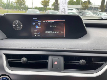 Photo 20 du bon plan LEXUS UX 250h 2WD Premium Edition MY22 occasion à 27900 €