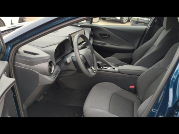 Photo 14 du bon plan TOYOTA C-HR 2.0 Hybride Rechargeable 225ch Design NG23 occasion à 39690 €