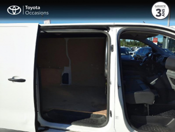 Photo 11 du bon plan TOYOTA ProAce VUL Medium 1.5 D-4D 120 Business MC22 occasion à 29890 €