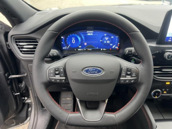 Photo 10 du bon plan FORD Kuga 2.5 Duratec 190ch FHEV E85 ST-Line BVA occasion à 30400 €