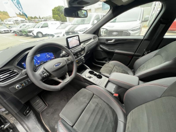 Photo 15 du bon plan FORD Kuga 2.5 Duratec 190ch FHEV E85 ST-Line BVA occasion à 30400 €