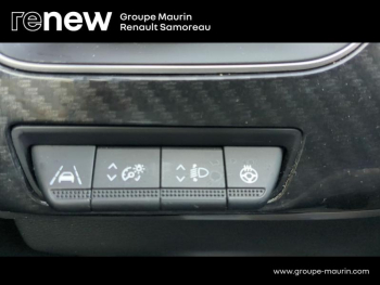 Photo 21 du bon plan RENAULT Arkana 1.6 E-Tech hybride 145ch Engineered -22 occasion à 24700 €