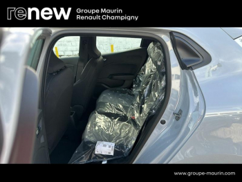 Photo 11 du bon plan RENAULT Clio 1.0 TCe 90ch Evolution - 24 occasion à 18490 €