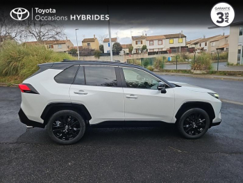 Photo 17 du bon plan TOYOTA RAV4 2.5 Hybride 218ch Collection 2WD MY23 occasion à 40980 €