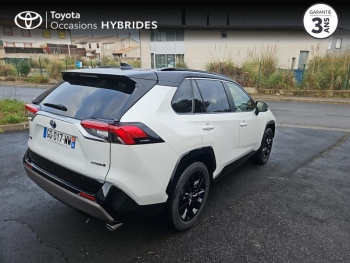 Photo 18 du bon plan TOYOTA RAV4 2.5 Hybride 218ch Collection 2WD MY23 occasion à 40980 €