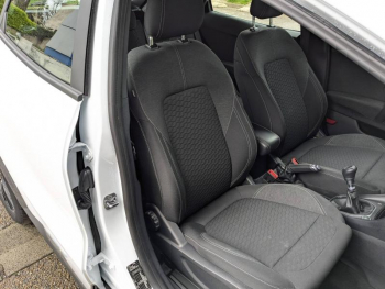 Photo 11 du bon plan FORD Puma 1.0 Flexifuel 125ch S&S mHEV Titanium occasion à 19970 €