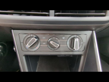 Photo 24 du bon plan VOLKSWAGEN Polo 1.0 TSI 95ch IQ.Drive Euro6d-T occasion à 13490 €