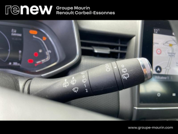 Photo 39 du bon plan RENAULT Clio 1.6 E-Tech 140ch Business -21 occasion à 16880 €