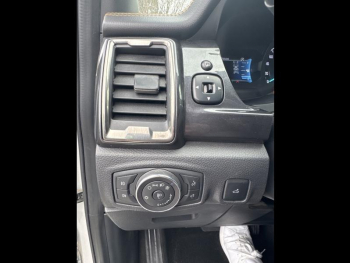 Photo 17 du bon plan FORD Ranger VUL 2.0 TDCi 213ch Super Cab Wildtrak BVA10 Avec Hard top occasion à 25940 €