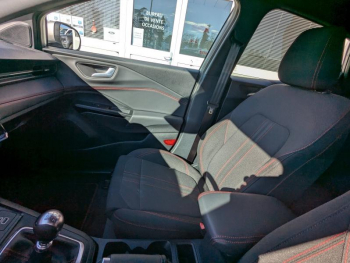 Photo 25 du bon plan FORD Puma 1.0 EcoBoost Hybrid 125ch ST Line S&S occasion à 25445 €
