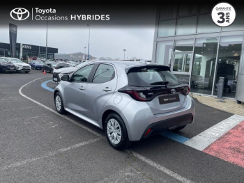 Photo 2 du bon plan TOYOTA Yaris 116h Dynamic Business 5p + Programme Beyond Zero Academy MY22 occasion à 19490 €
