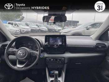 Photo 8 du bon plan TOYOTA Yaris 116h Dynamic Business 5p + Programme Beyond Zero Academy MY22 occasion à 19490 €