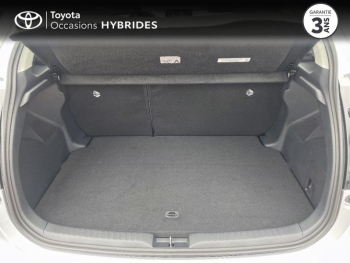 Photo 10 du bon plan TOYOTA Yaris 116h Dynamic Business 5p + Programme Beyond Zero Academy MY22 occasion à 19490 €