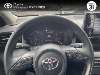 Photo 13 du bon plan TOYOTA Yaris 116h Dynamic Business 5p + Programme Beyond Zero Academy MY22 occasion à 19490 €