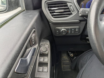 Photo 7 du bon plan FORD Kuga 2.5 Duratec 225ch PowerSplit PHEV Titanium eCVT occasion à 27490 €