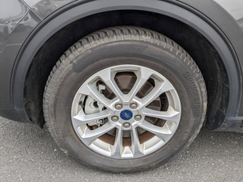 Photo 13 du bon plan FORD Kuga 2.5 Duratec 225ch PowerSplit PHEV Titanium eCVT occasion à 27490 €