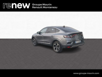 Photo 6 du bon plan RENAULT Arkana 1.6 E-Tech hybride 145ch Techno -22 occasion à 28490 €