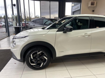Photo 8 du bon plan NISSAN Juke 1.6 Hybrid 143ch Business+ 2023 occasion à 22690 €