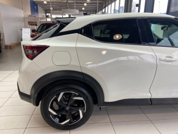 Photo 9 du bon plan NISSAN Juke 1.6 Hybrid 143ch Business+ 2023 occasion à 22690 €