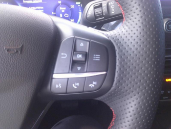 Photo 17 du bon plan FORD Kuga 2.5 Duratec 190ch FHEV E85 ST-Line BVA occasion à 31900 €