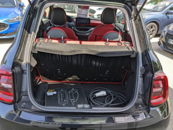 Photo 5 du bon plan FIAT 500 e 95ch (RED) MY23 occasion à 16890 €