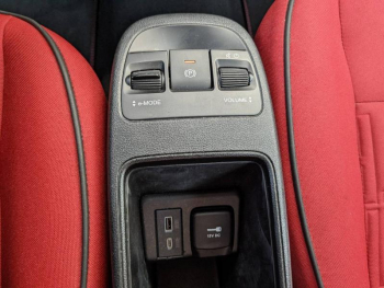 Photo 8 du bon plan FIAT 500 e 95ch (RED) MY23 occasion à 16890 €