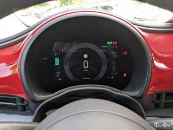 Photo 12 du bon plan FIAT 500 e 95ch (RED) MY23 occasion à 16890 €
