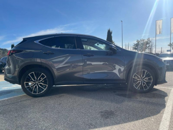 Photo 6 du bon plan LEXUS NX 450h+ Executive 4WD MY24 occasion à 55990 €