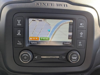 Photo 17 du bon plan JEEP Renegade 1.4 MultiAir S&S 140ch Longitude Business occasion à 14490 €