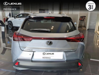 Photo 4 du bon plan LEXUS UX 250h Luxe 2WD occasion à 35900 €