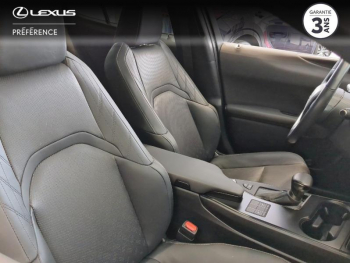 Photo 6 du bon plan LEXUS UX 250h Luxe 2WD occasion à 35900 €