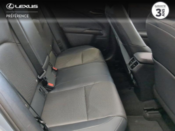 Photo 7 du bon plan LEXUS UX 250h Luxe 2WD occasion à 35900 €