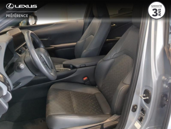 Photo 11 du bon plan LEXUS UX 250h Luxe 2WD occasion à 35900 €