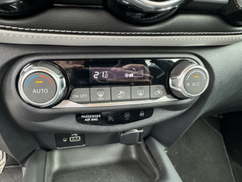 Photo 32 du bon plan NISSAN Juke 1.6 Hybrid 143ch Première Edition occasion à 23280 €