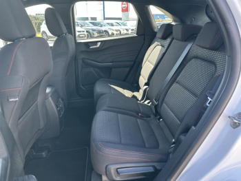 Photo 13 du bon plan FORD Kuga 2.5 Duratec 190ch FHEV E85 ST-Line BVA occasion à 31890 €