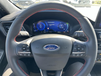 Photo 20 du bon plan FORD Kuga 2.5 Duratec 190ch FHEV E85 ST-Line BVA occasion à 31890 €